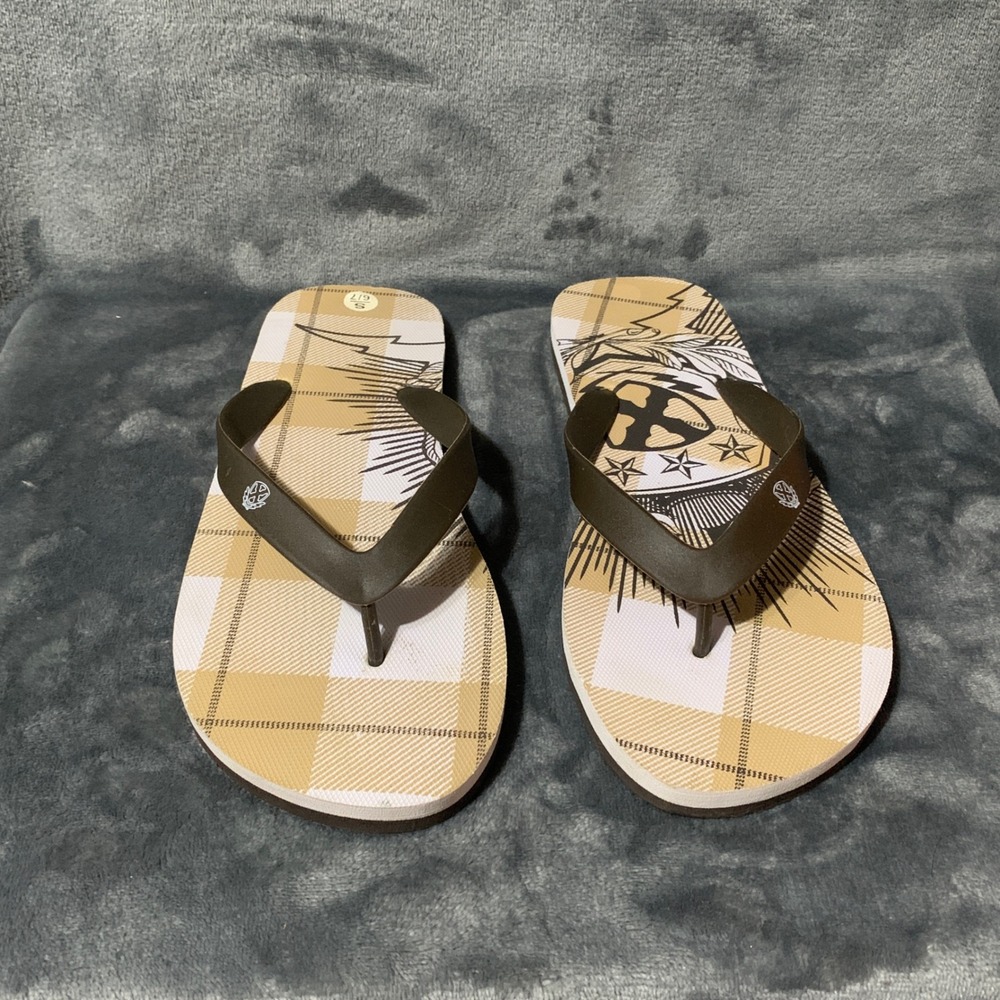 Twisted X Mens Plaid Graphic Flip Flop Sandals Brown Tan Crest Stars Size S 6/7